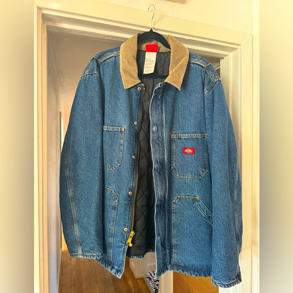 Vintage Dickie’s Denim Chore Jacket w/ Corduroy Collar. Men’s XL